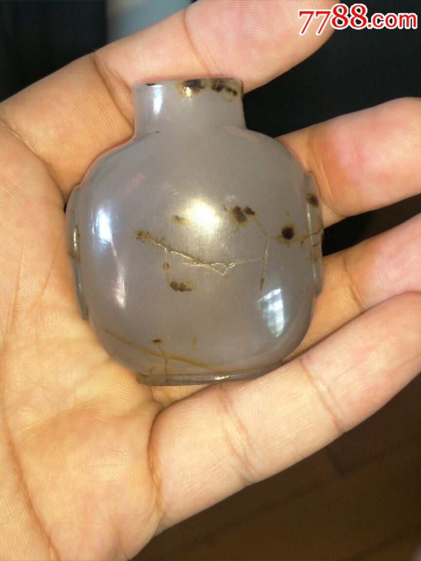 清代老玛瑙鼻烟壶