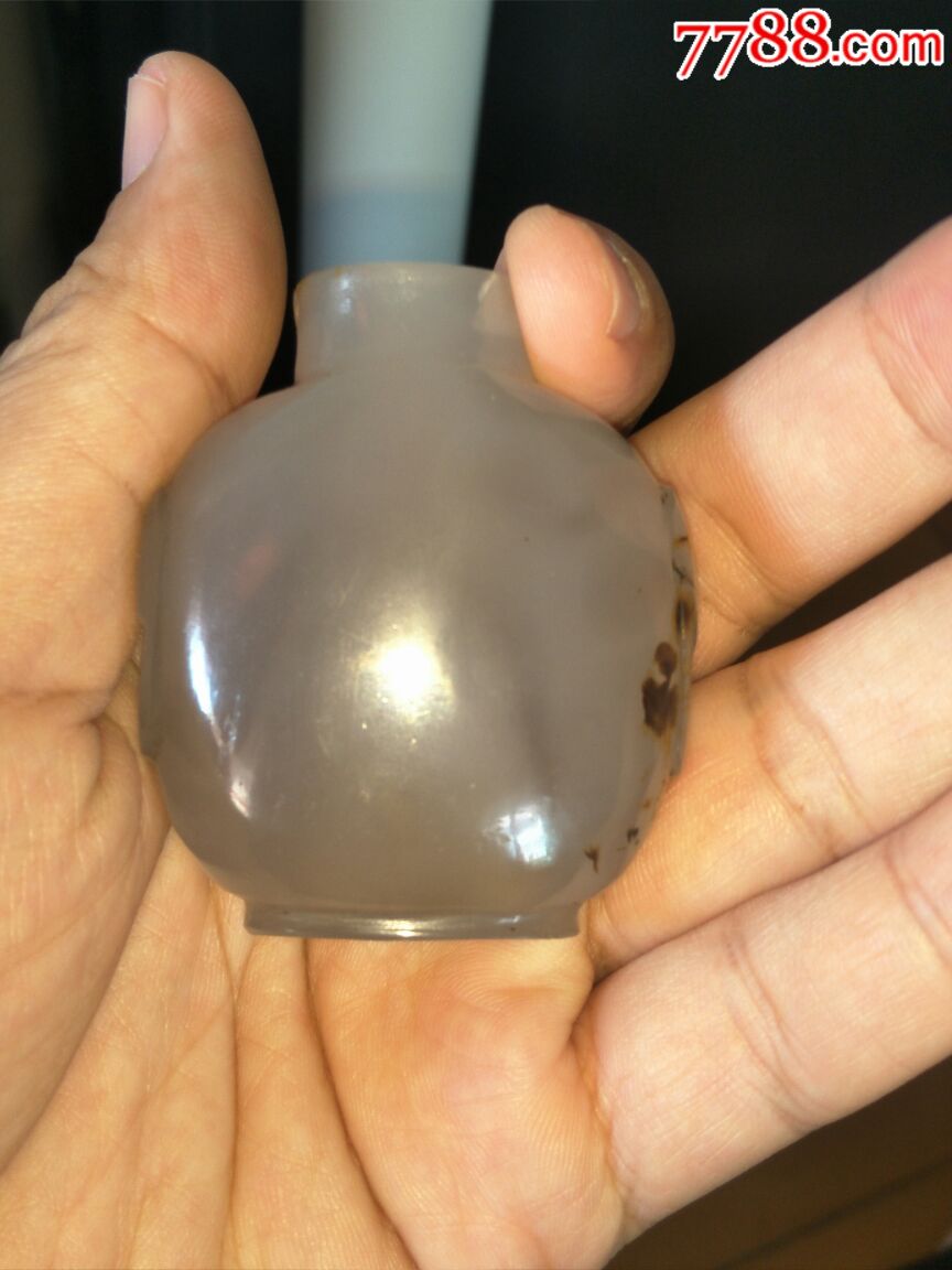 清代老玛瑙鼻烟壶