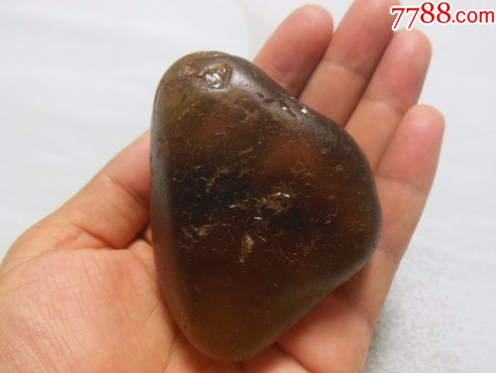 新疆黑宝石光原石