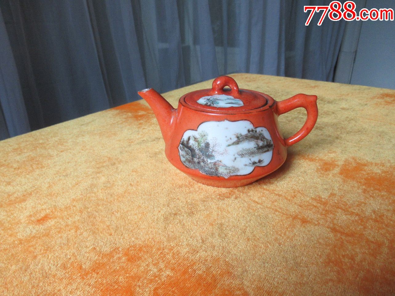 红釉瓷浅绛彩手绘山水画底款江西振发瓷社民国茶壶(以图为准)