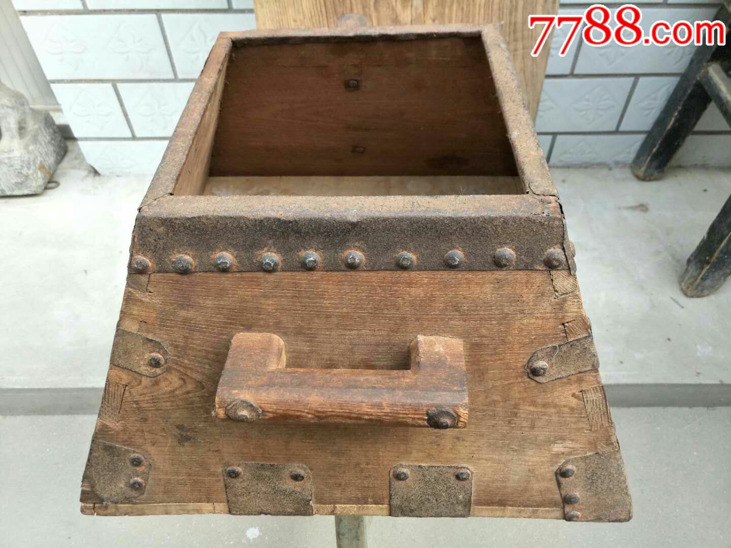 清代粮食斗保存完整