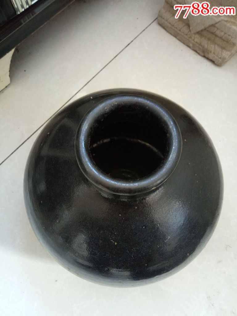 黑釉大罐