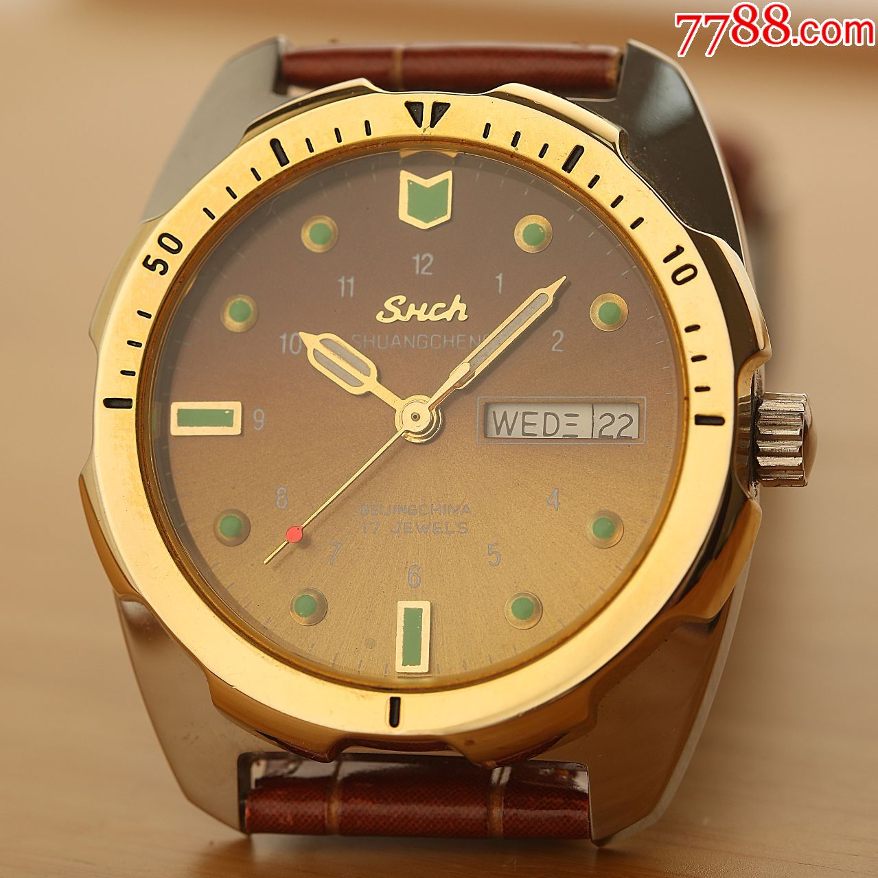 全世界绝版北京双城古董表库存出口半字圈渐变卡其色拱桥固机,手表