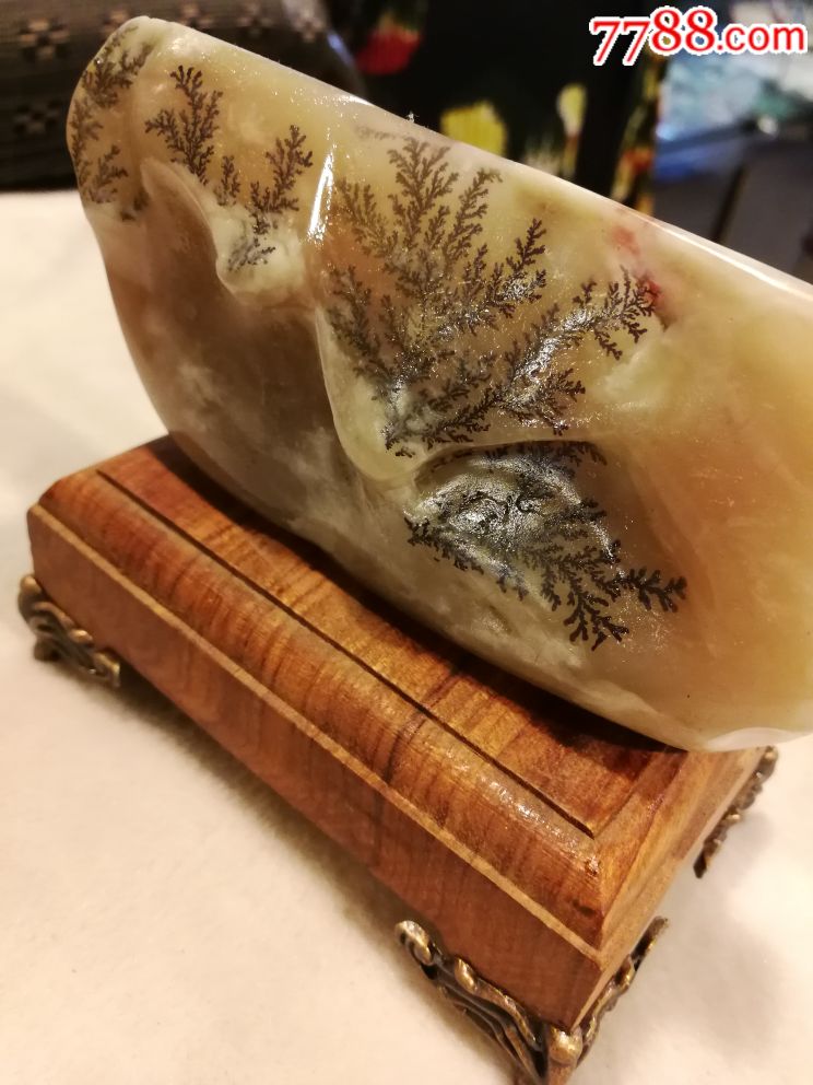 巴林鸡血粉冻水草随形摆件