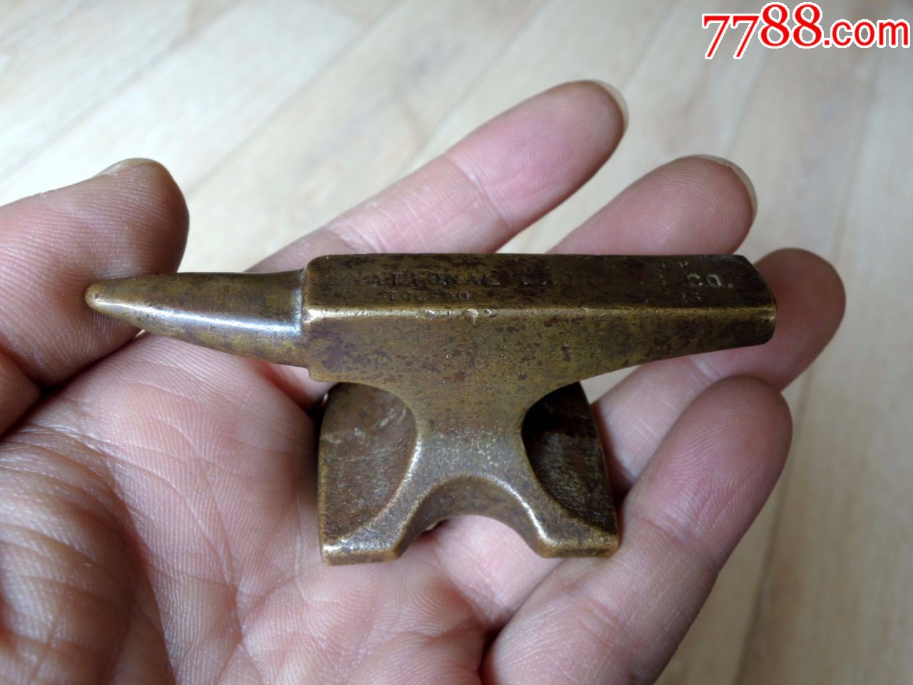 战争收藏180901-二战美军遗留英文款修仪表用袖珍全铜砧子118g
