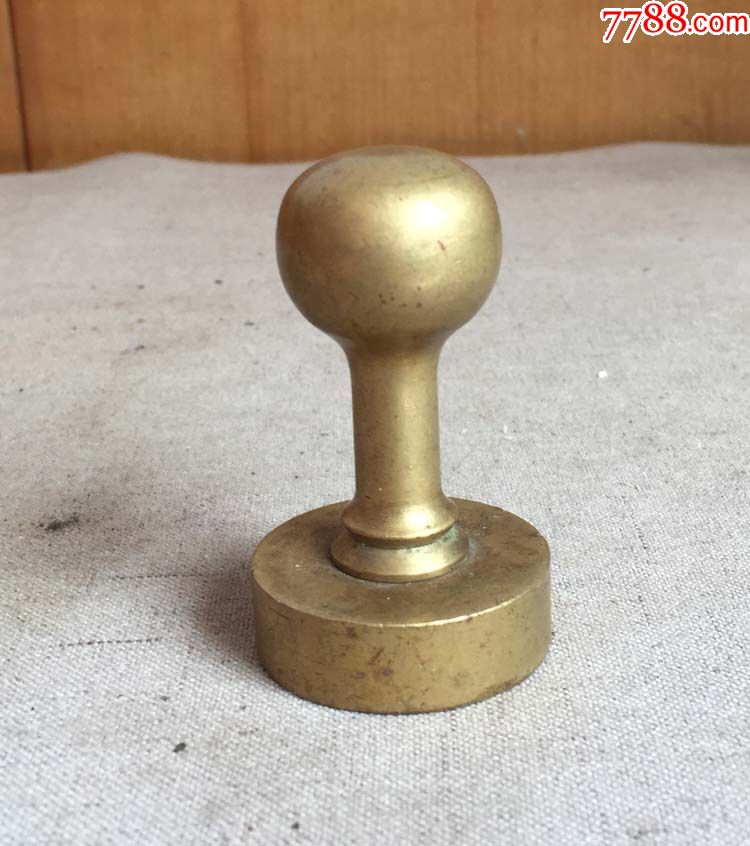 少见的黄铜财务样品章