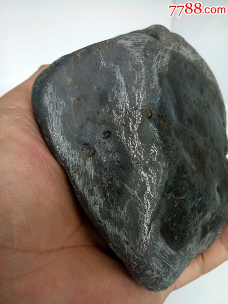 最稀有的黑美人陨石图片