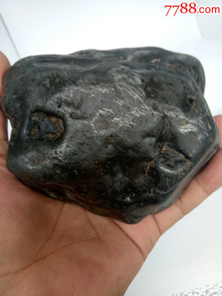 最稀有的黑美人陨石图片