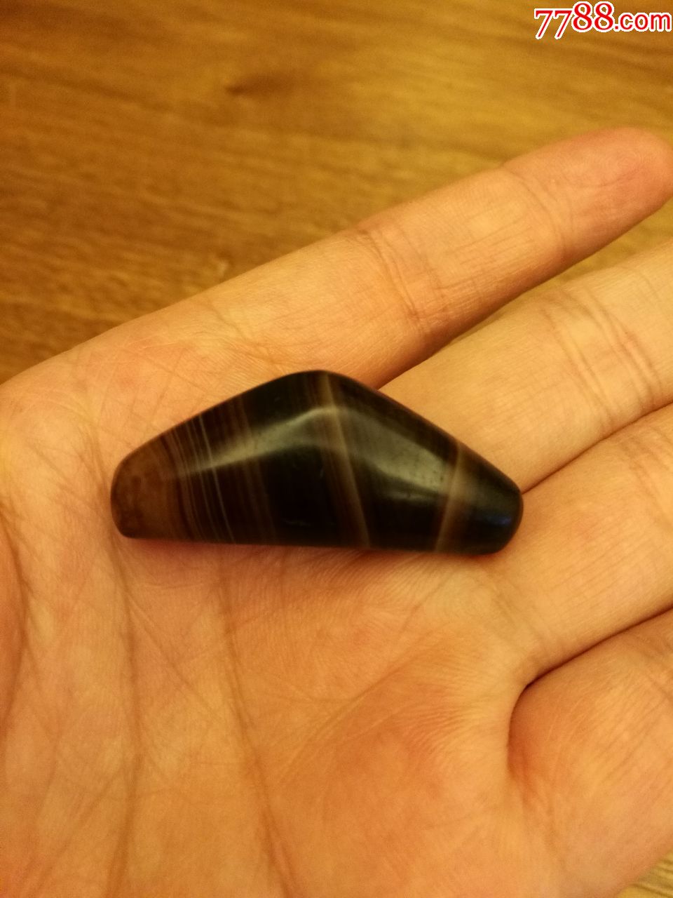 缠丝玛瑙羊角天珠