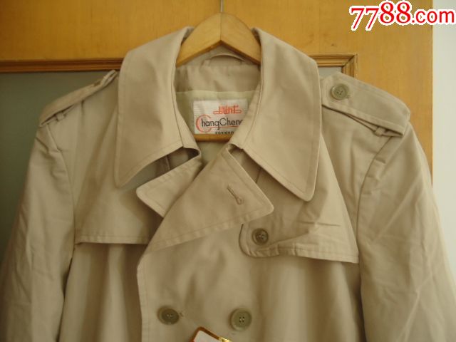 全新,长城牌—风衣