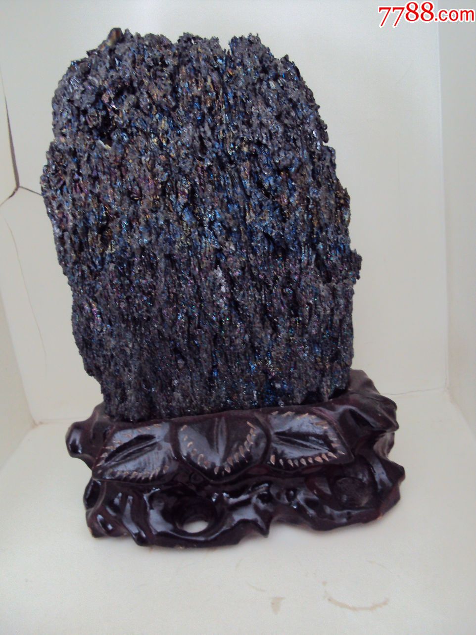 七彩原石带座18厘米非常漂亮照片拍歪了