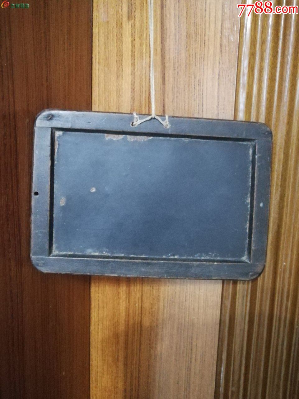 民国店铺门口的小黑板