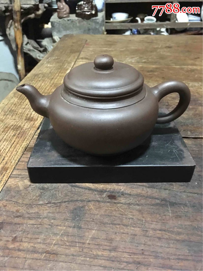 80年年代左右〖顾景舟〗大师手工制的350cc原矿砂壶