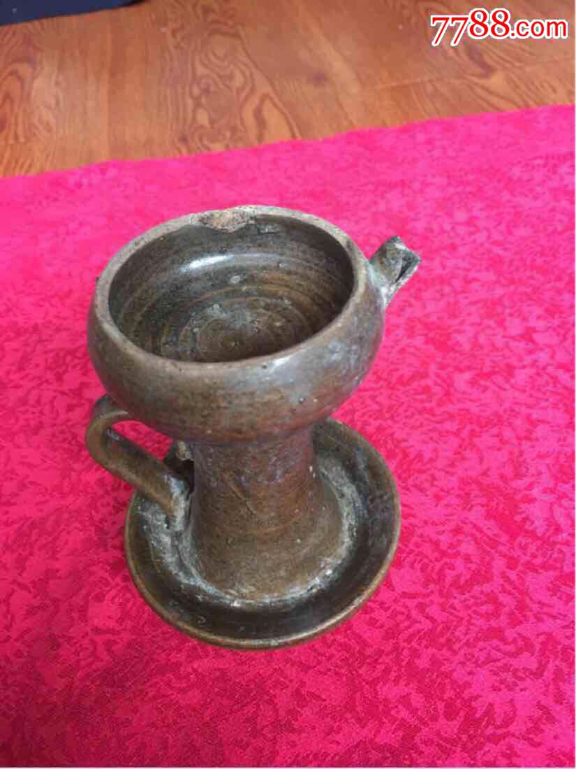 清代龙泉窑秘色釉菜油灯盏(高11厘米