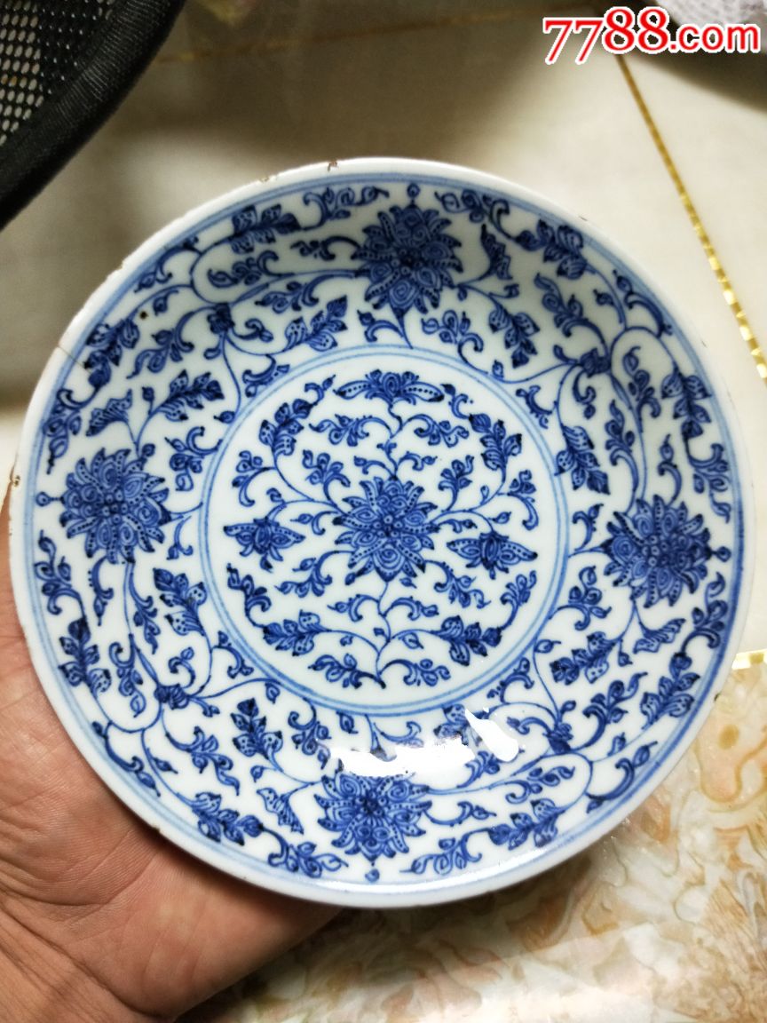 乾隆豆青青花盘