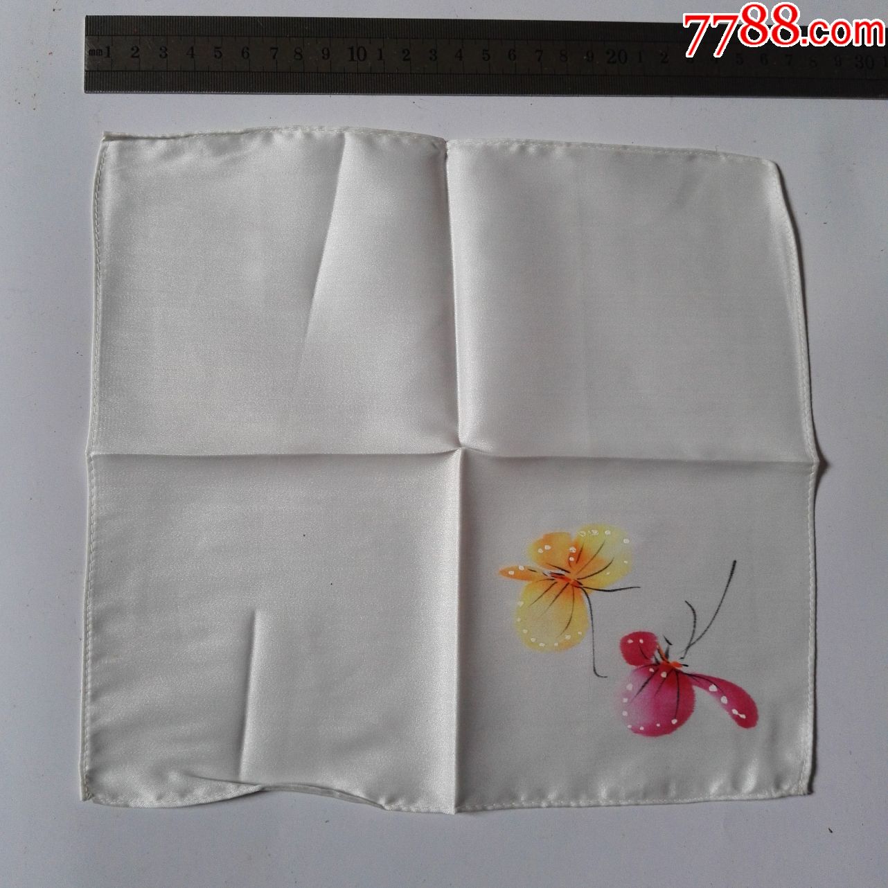 丝绸手帕花卉图案