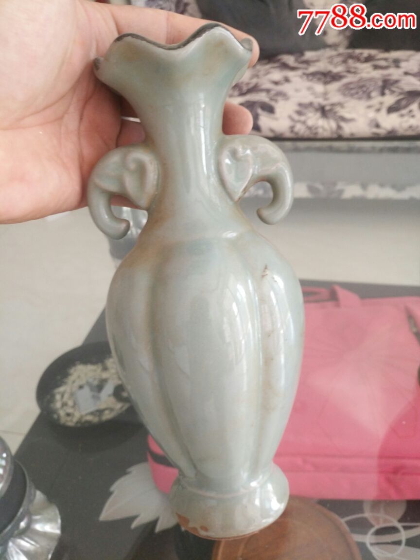 80年代出口汝窑花瓶一对~库存的保存完好