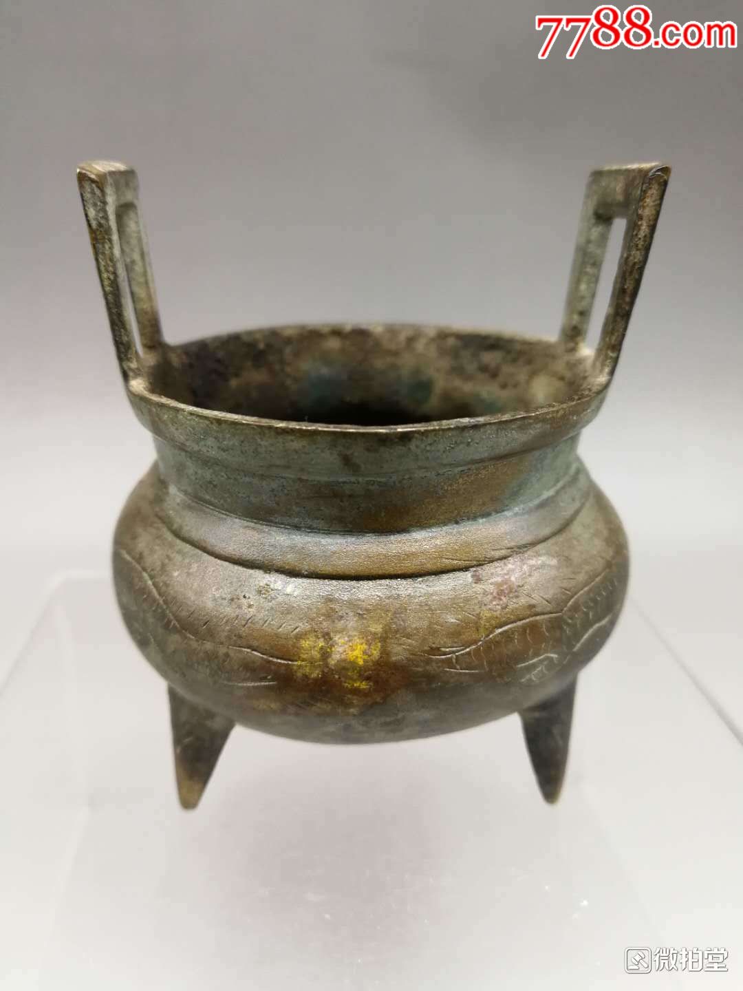 民国精品老铜三鼎小琴护〈带有六字款〉