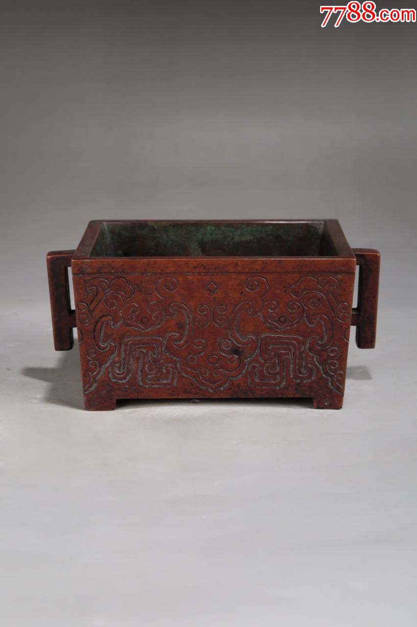 明"琴书侣"饕餮纹戟耳马槽炉