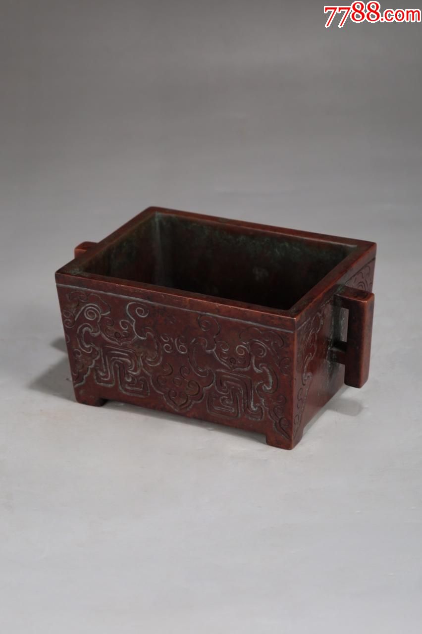 明"琴书侣"饕餮纹戟耳马槽炉