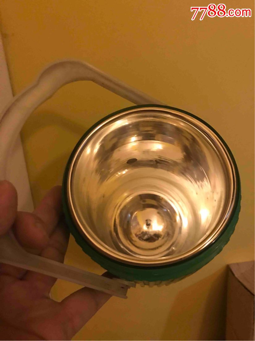 80年代保温饭盒