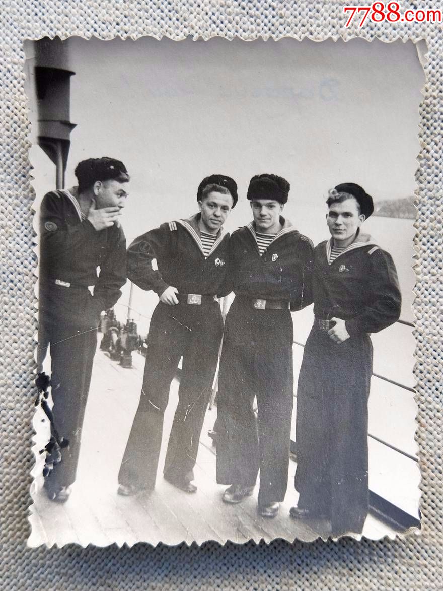 苏联/苏军1958年海军士兵舰艇合影