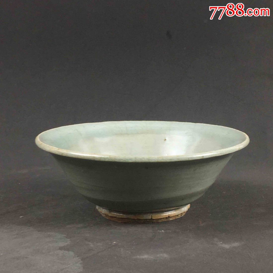 元代龙泉窑粉青釉露胎碗