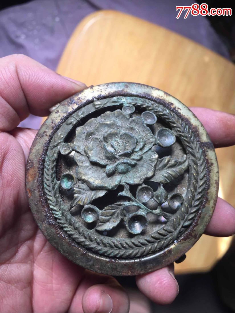 民国时期的美女铜镜