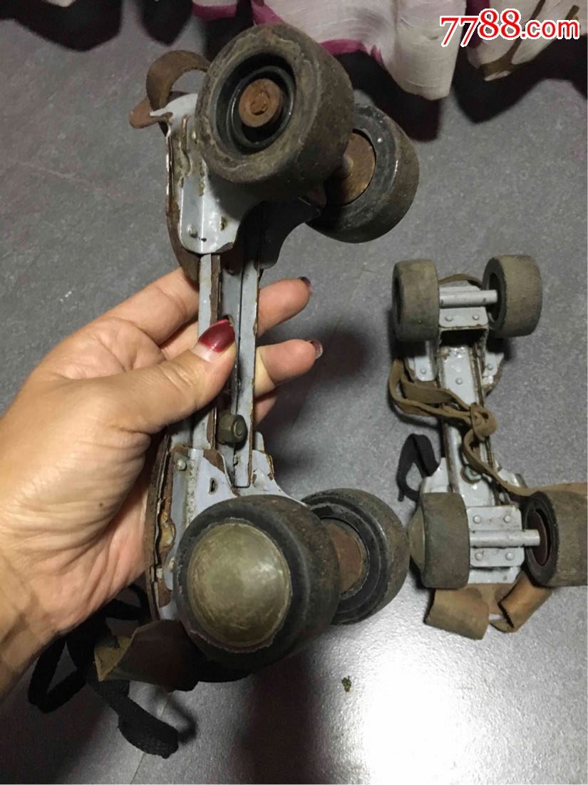 80年代二手轮滑鞋纯牛皮怀旧收藏影视道具有修