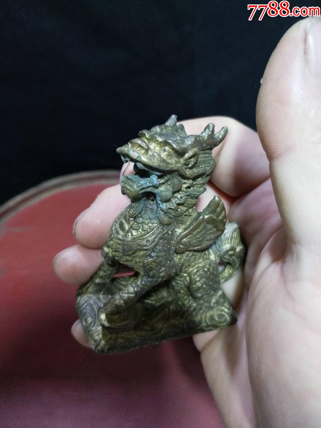铜麒麟摆件一对