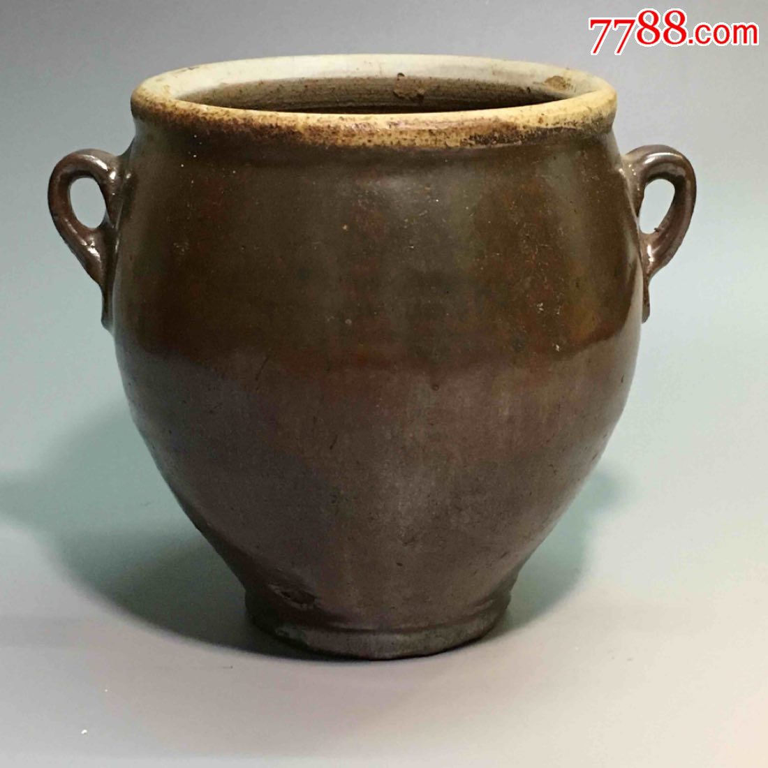 清代酱釉双耳罐