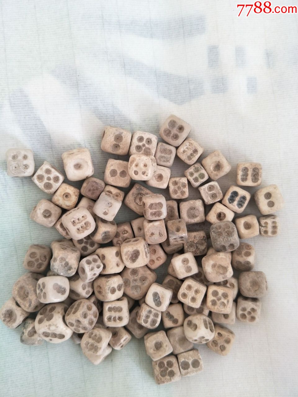 宋代赌具色子94枚品相完整临清运河古玩店