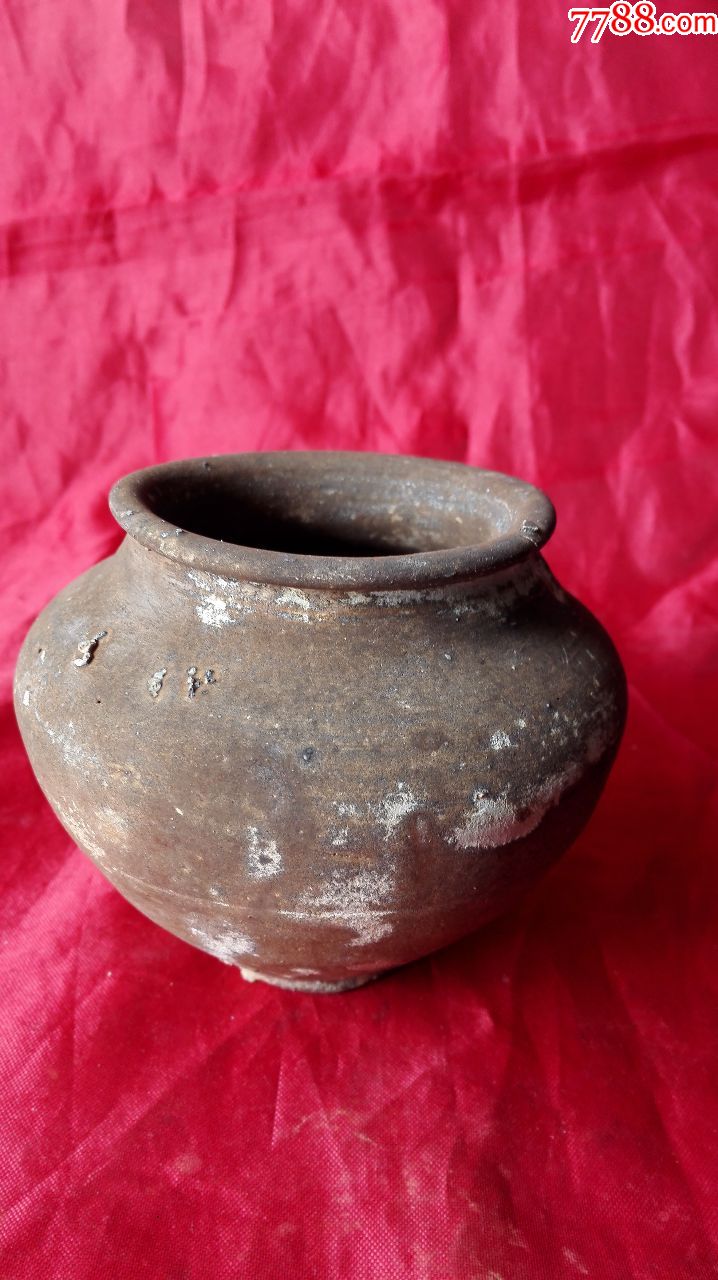 5品99洪塘窑茶入￥48010品99宋代酱釉