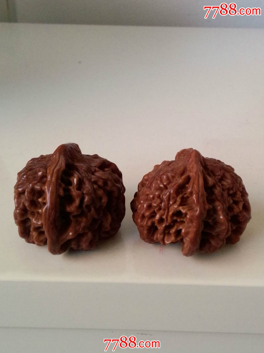 包浆红润全品大个扁核桃一对同售