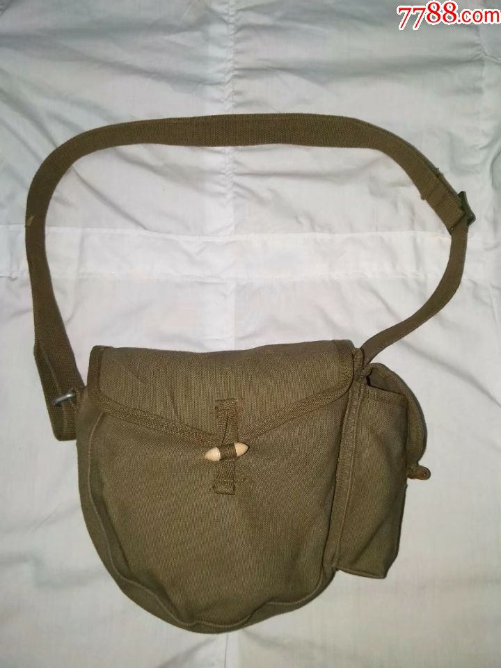 库存老货正品3521厂70年产56式班用机枪弹链袋红色收藏品