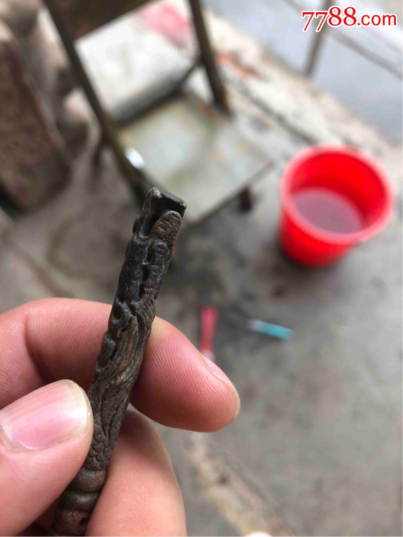 出土明代金箍棒一根