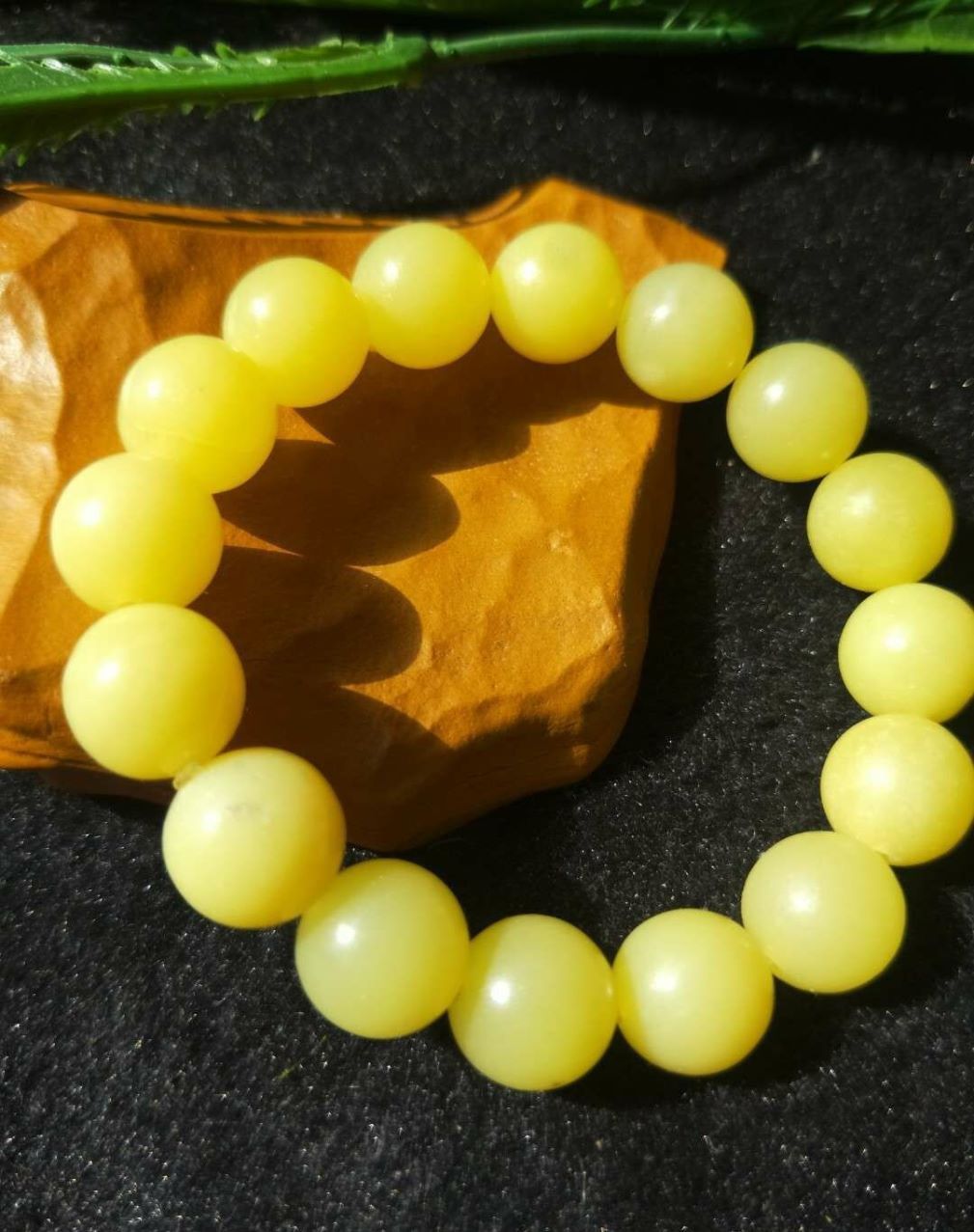 2mm黄口岫玉手链.