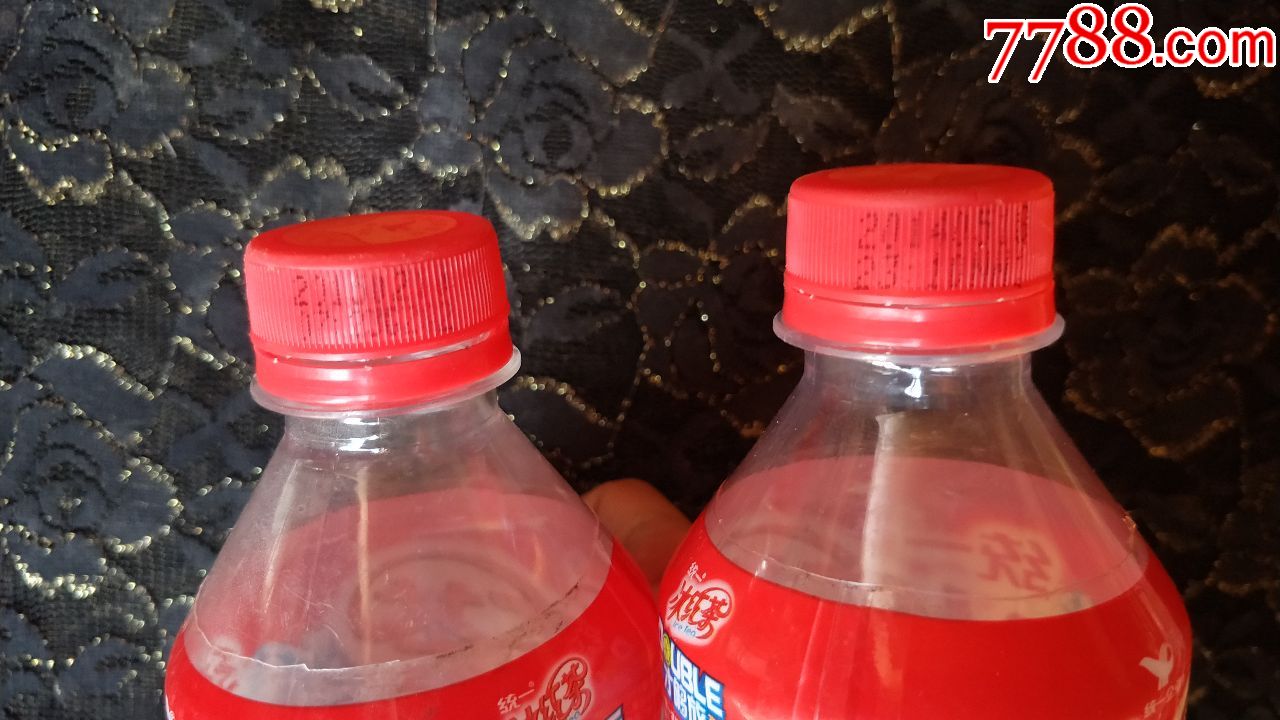 空塑料胶瓶收藏-统一冰红茶(14年艾维尔拉维妮