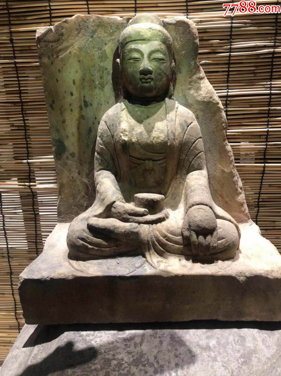 清代白石释迦牟尼佛像