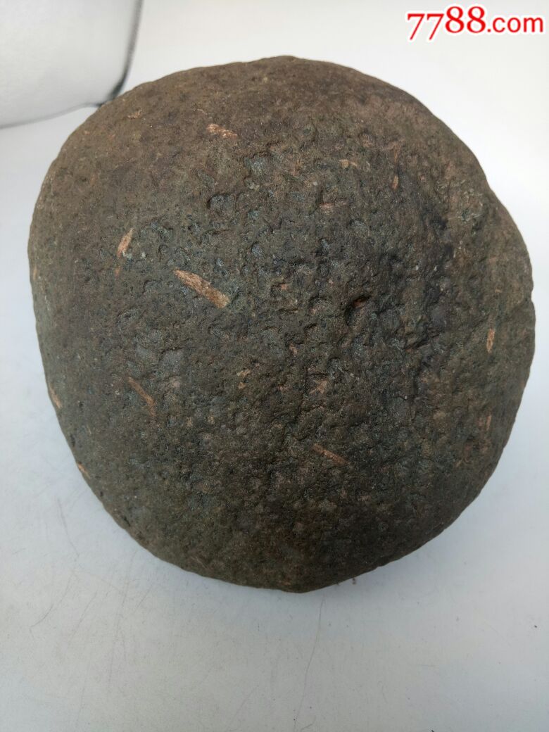 灶神星石陨石(微弱磁)