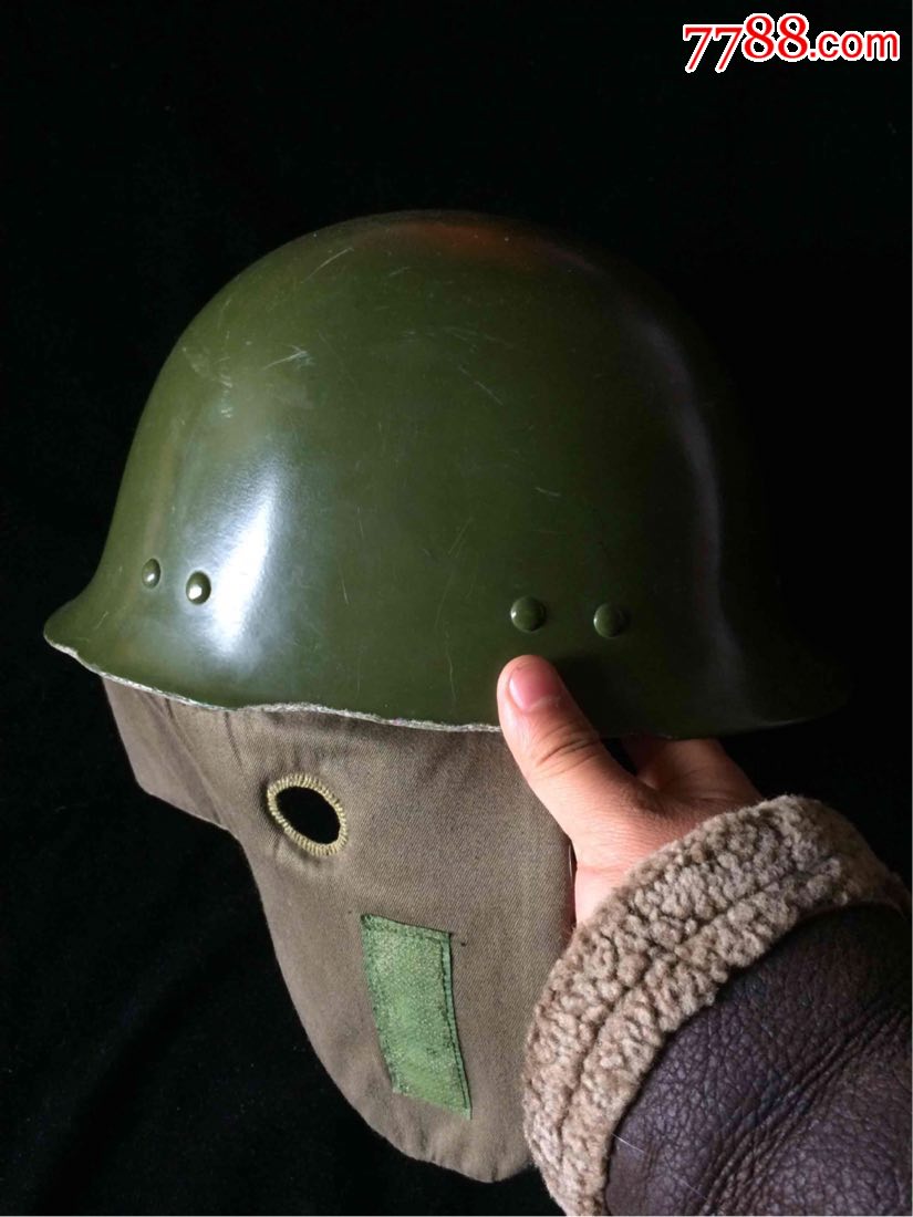 65式伞兵盔老头盔空降兵盔80年代非钢盔收藏如图,65式伞兵盔,玻