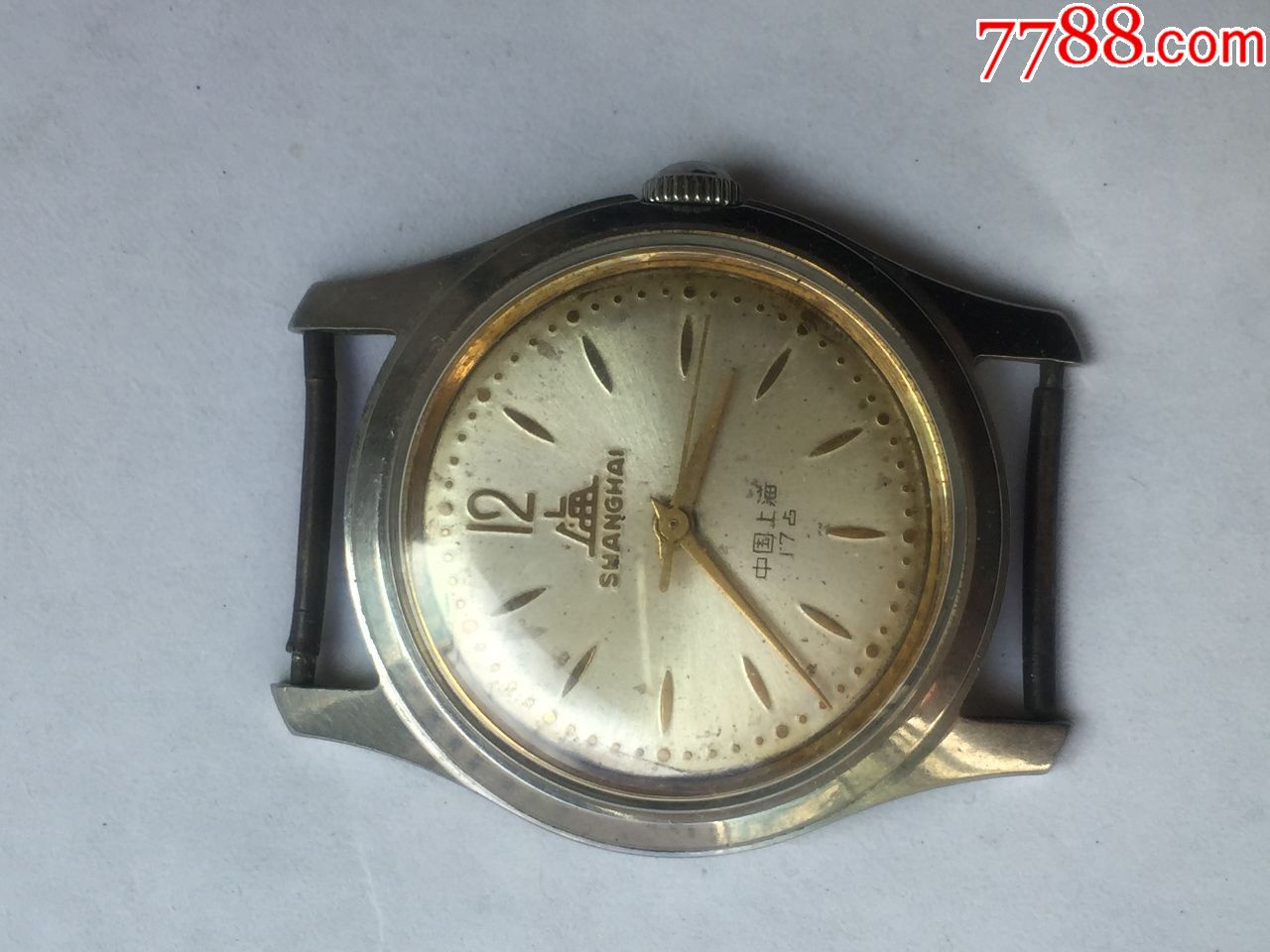 少见底盖内有钢印编号的上海581古董机械手表