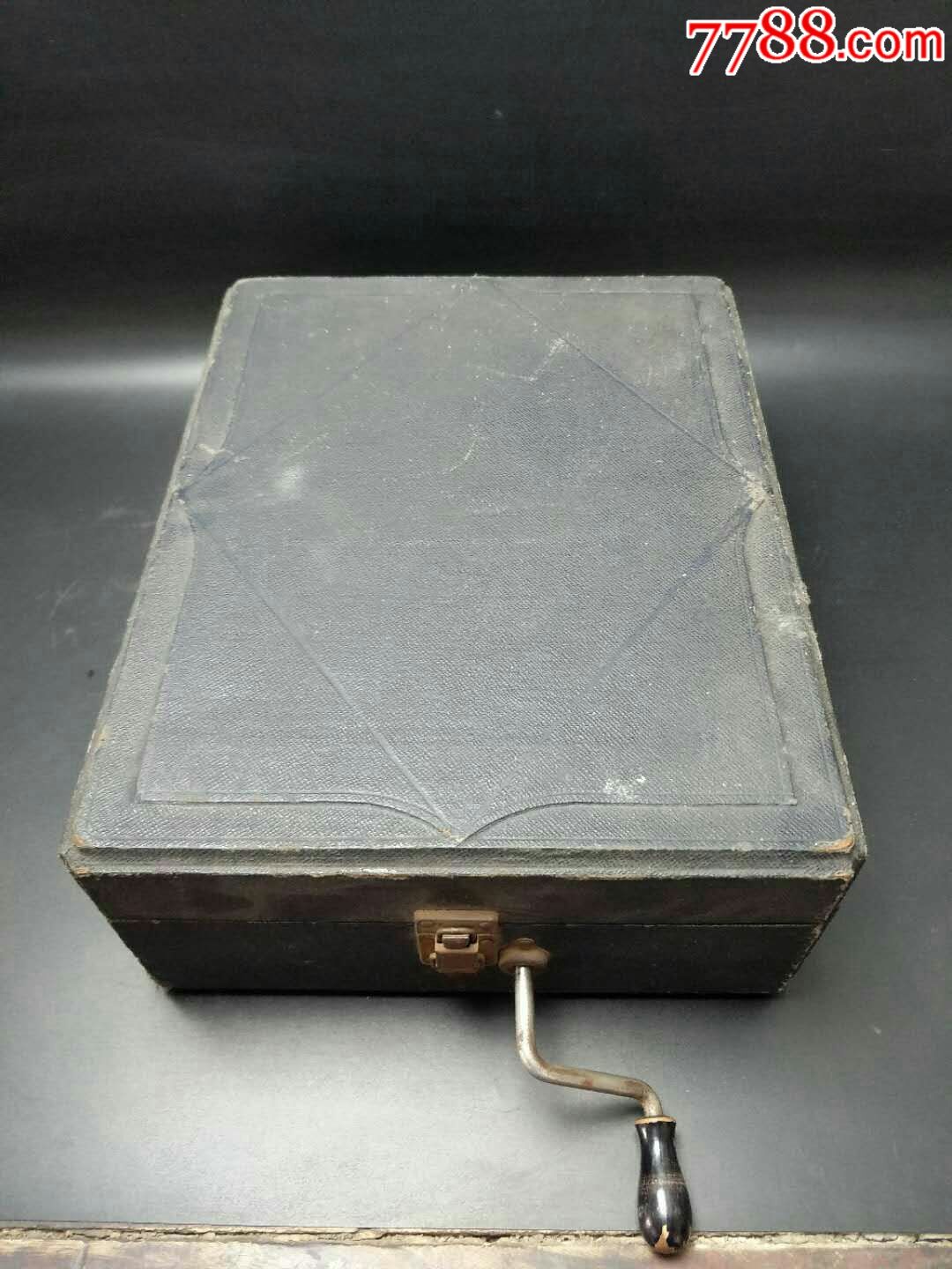 盒式留声机手摇便携式,美国进口,民国左右,品相完好,原装配件,播放