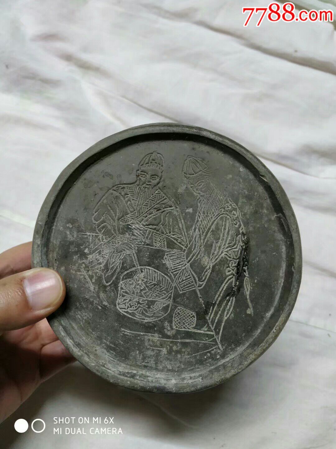 清末姑苏陆墓南窑款澄泥人物图案蛐蛐罐
