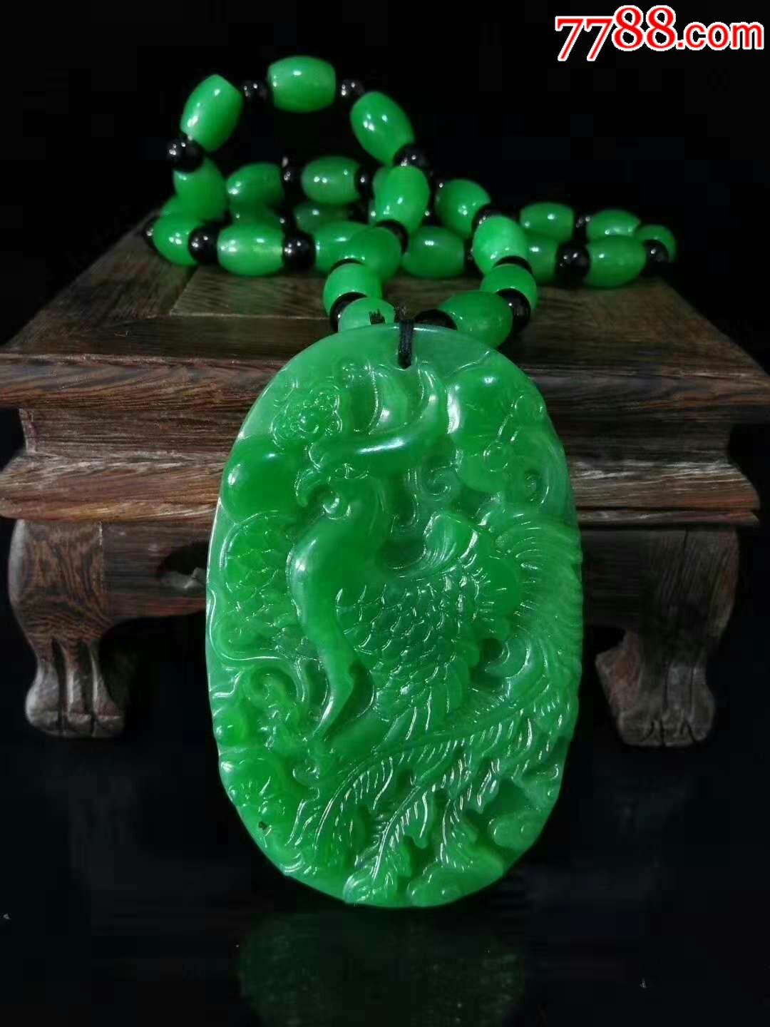 天然缅甸老翡翠帝王绿精品雕刻牌子挂件,翠质通透油润,种水足,保存