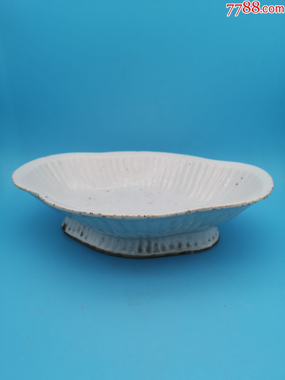 民国早期甜白釉瓜楞海棠盆,单色白瓷_第3张_7788白瓷收藏