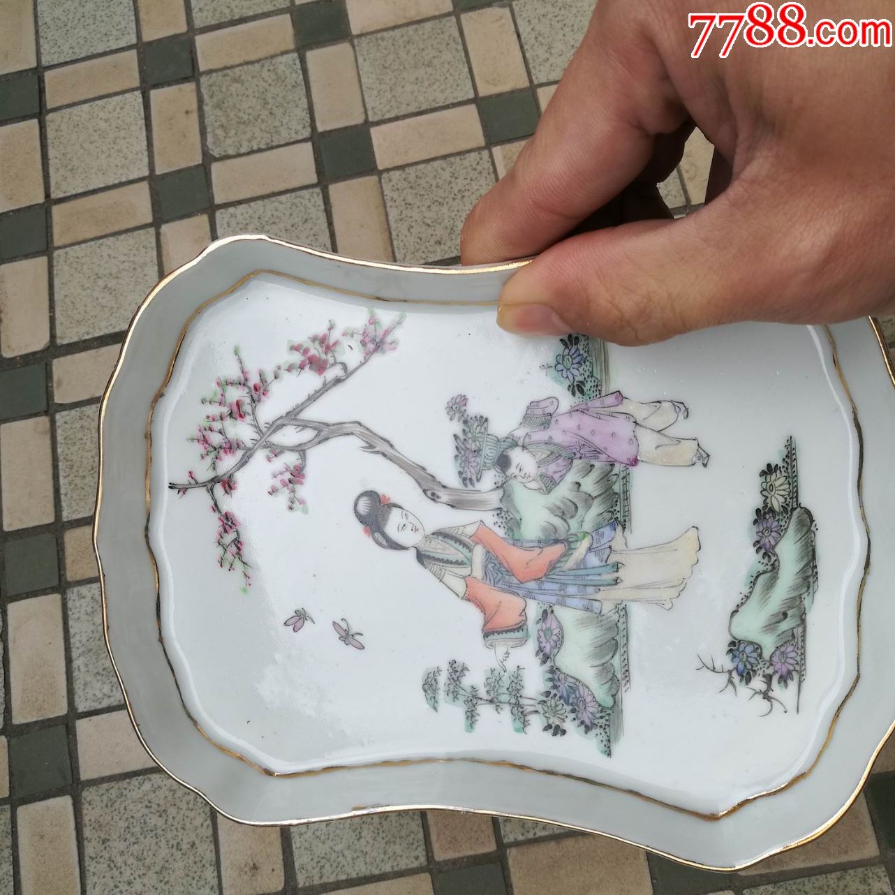 精品民国粉彩人物茶盘