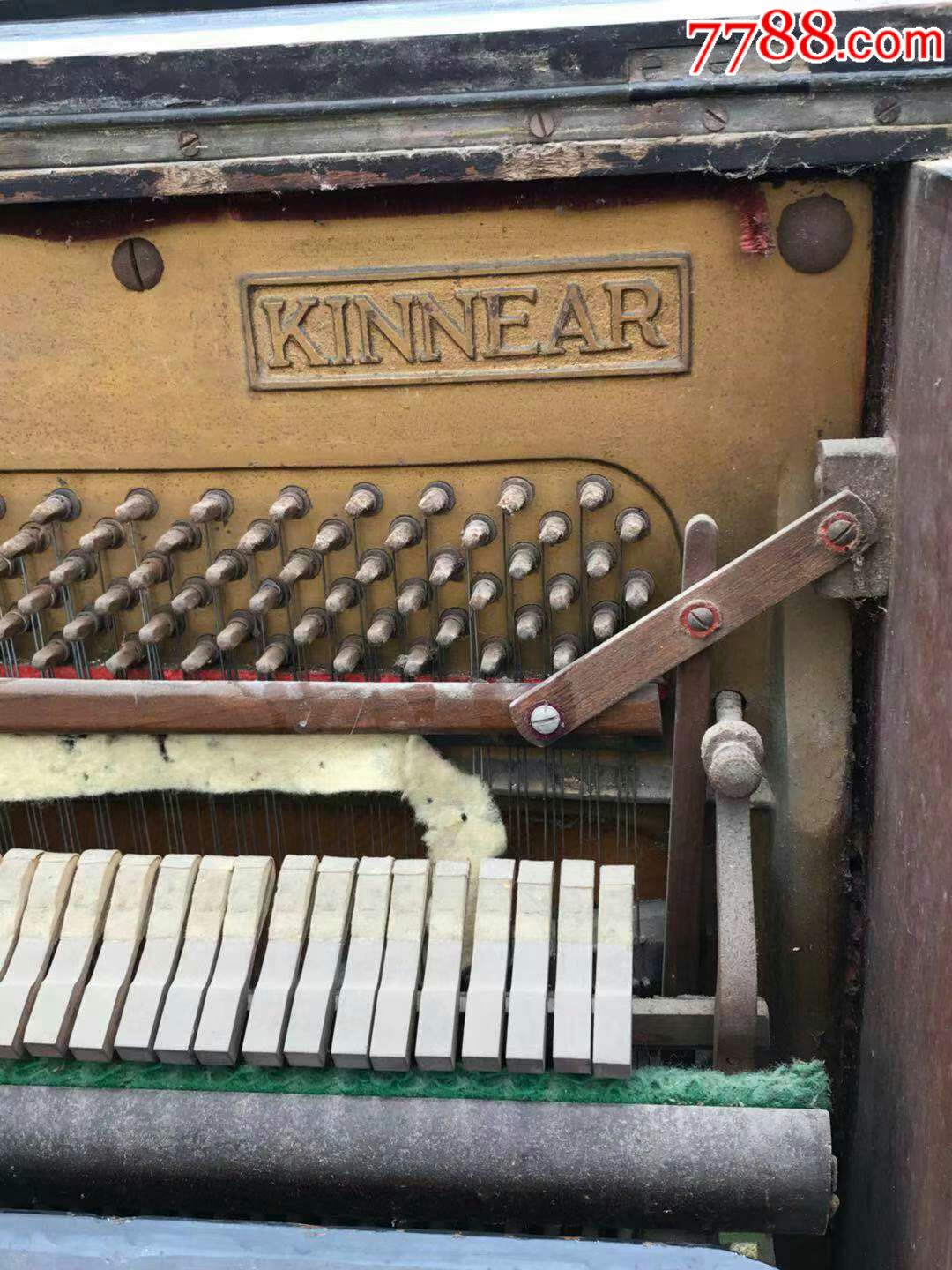 老柚木红木键盘.英国进口钢琴一架.造型优美,能正常使用