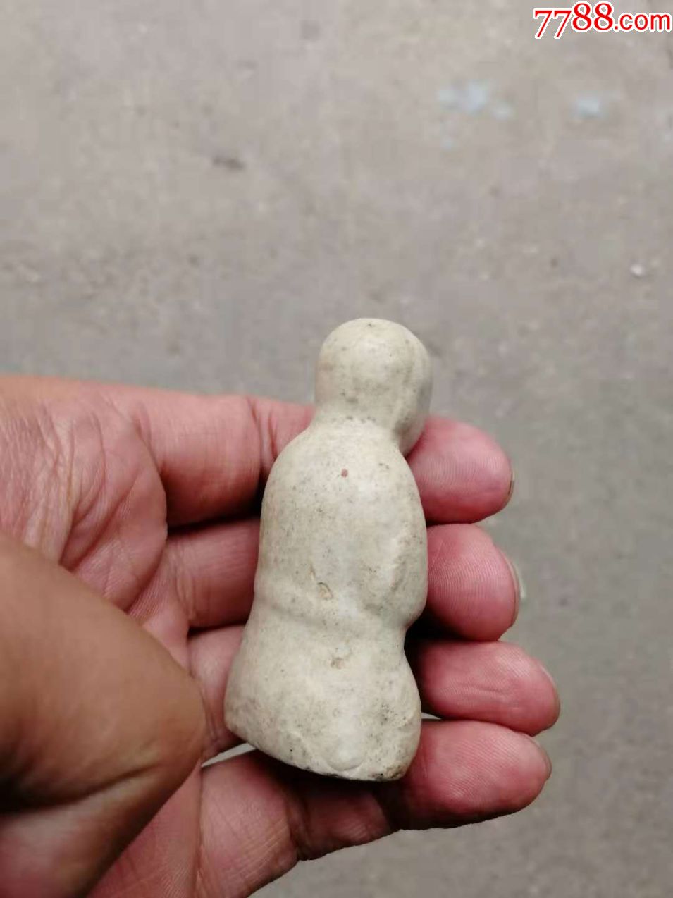 明代青白瓷小人