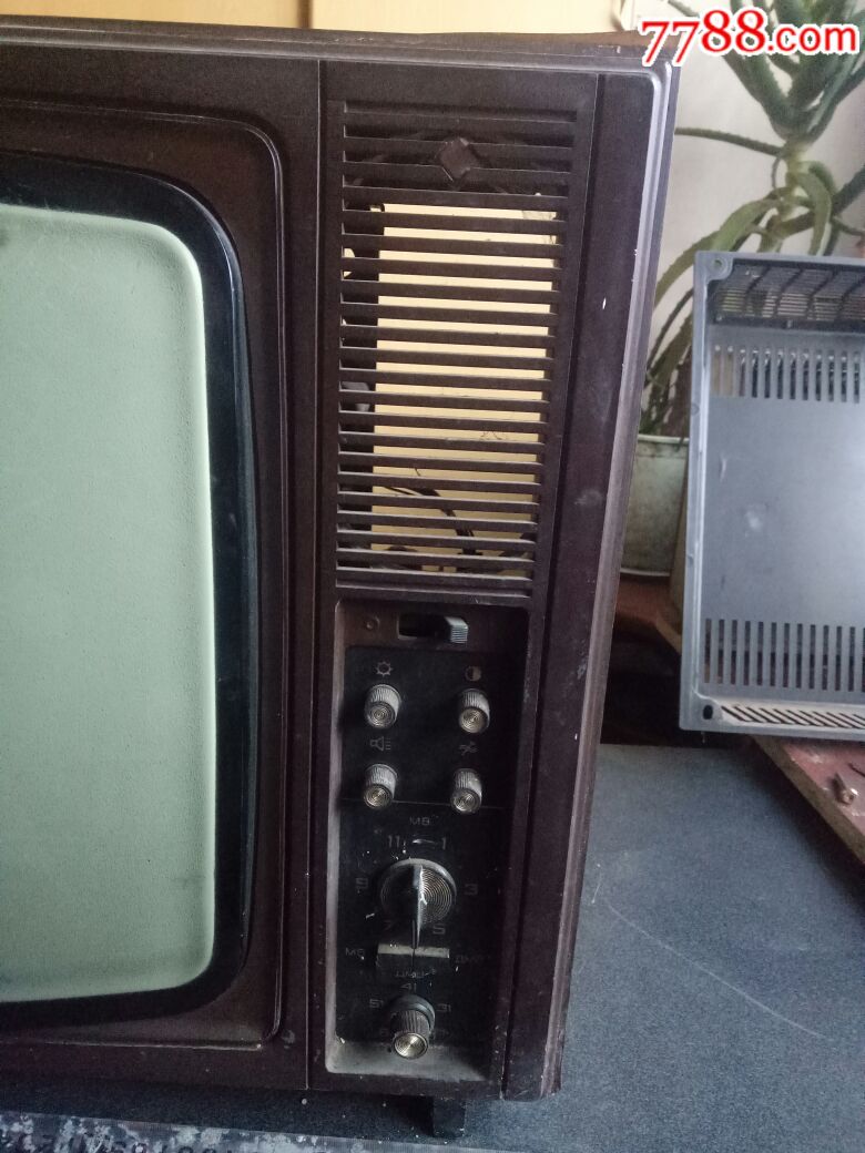 苏联21英寸电子管电视机(非常少见)